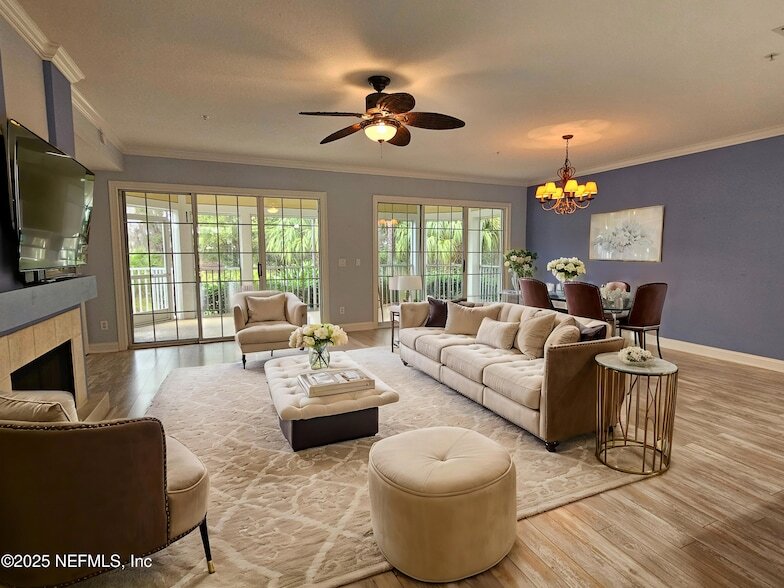 Foto principal - 345 N Shore Cir