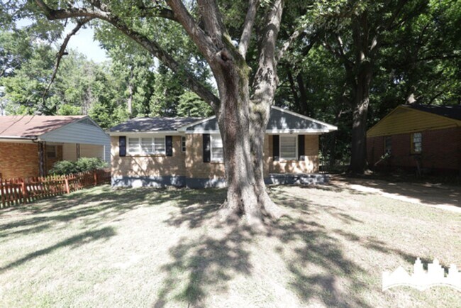 Building Photo - 3581 Kensett Dr