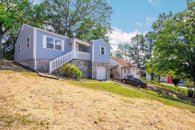 Foto del edificio - 204 Booth Rd