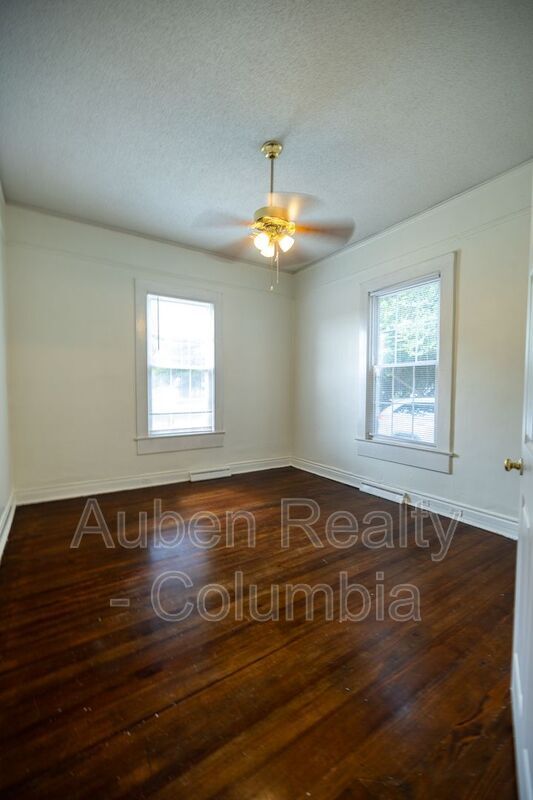 Foto del edificio - 1112 Olympia Ave