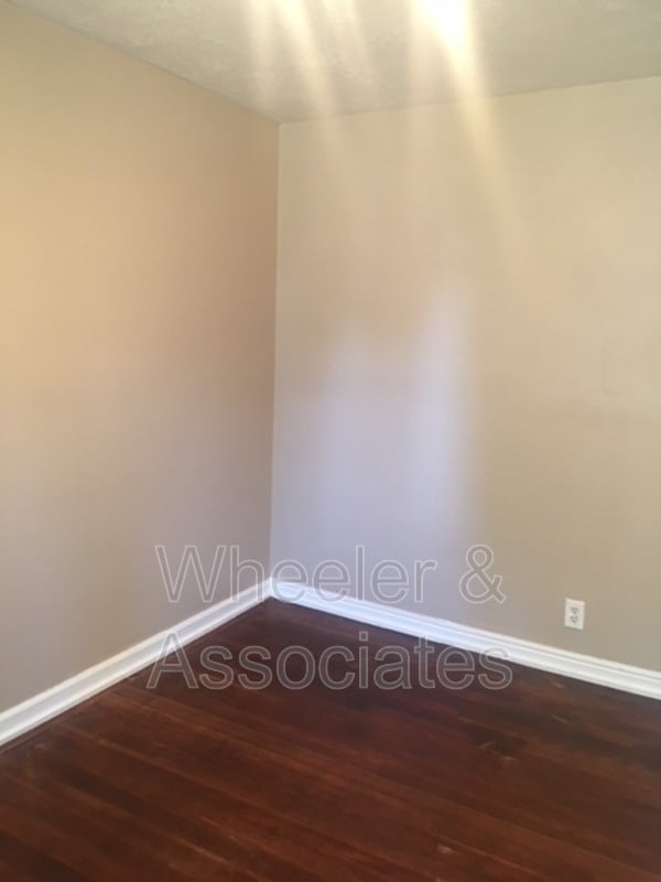 Foto del edificio - 3018 Adams Ave