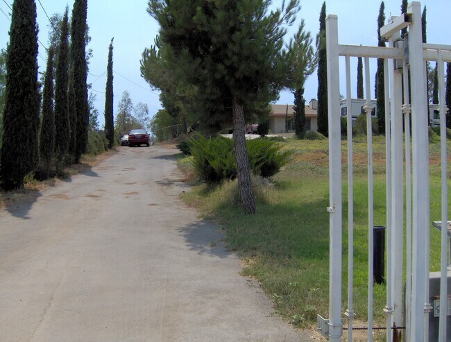 Foto del edificio - 21331 Rider St