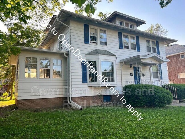 Building Photo - 3718 S Wayne Ave
