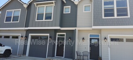 Building Photo - 5909 NE 57th Ave