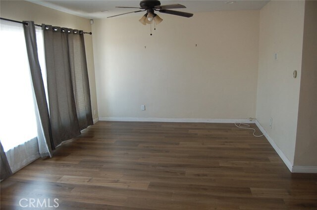 Foto del edificio - 13166 Benson Ave
