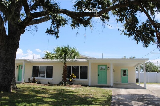 Building Photo - 6013 Fortune Pl