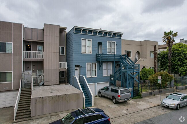 Alternate - 988-992 Capp St