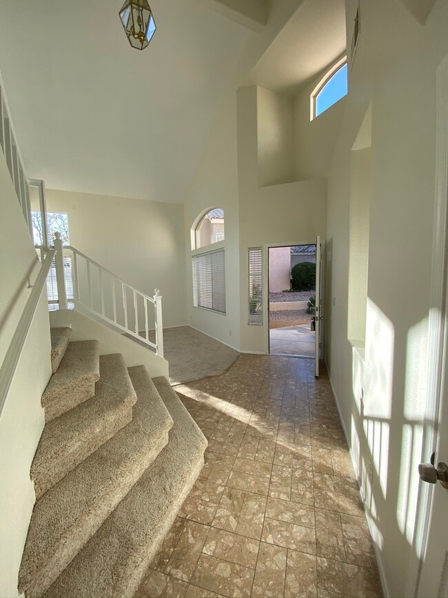 Foto del edificio - Gorgeous 2 Story Home in Summerlin