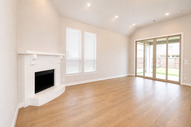 Building Photo - 2211 Almond Creek Ln