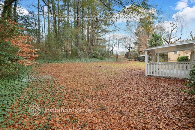 Building Photo - 2932 Heather Dr