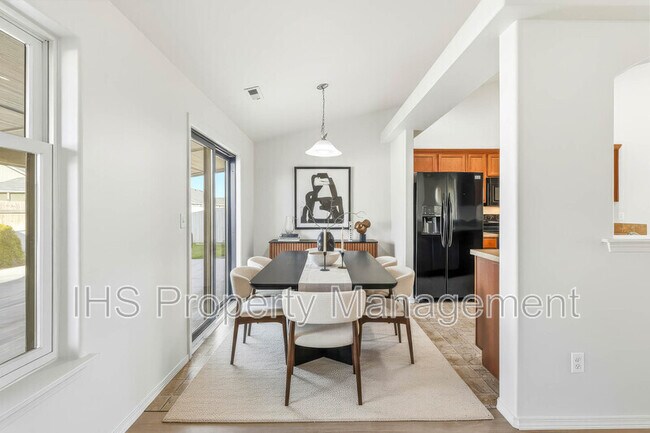 Foto del edificio - 6218 Ochoco Ln