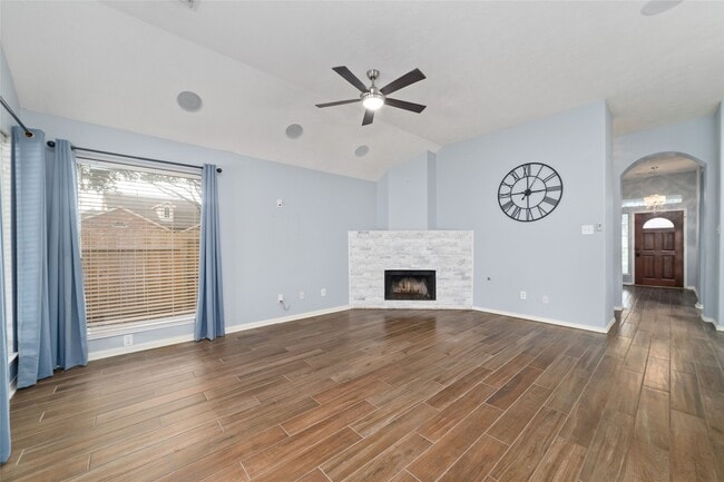 Building Photo - 10302 Rudolph Ct