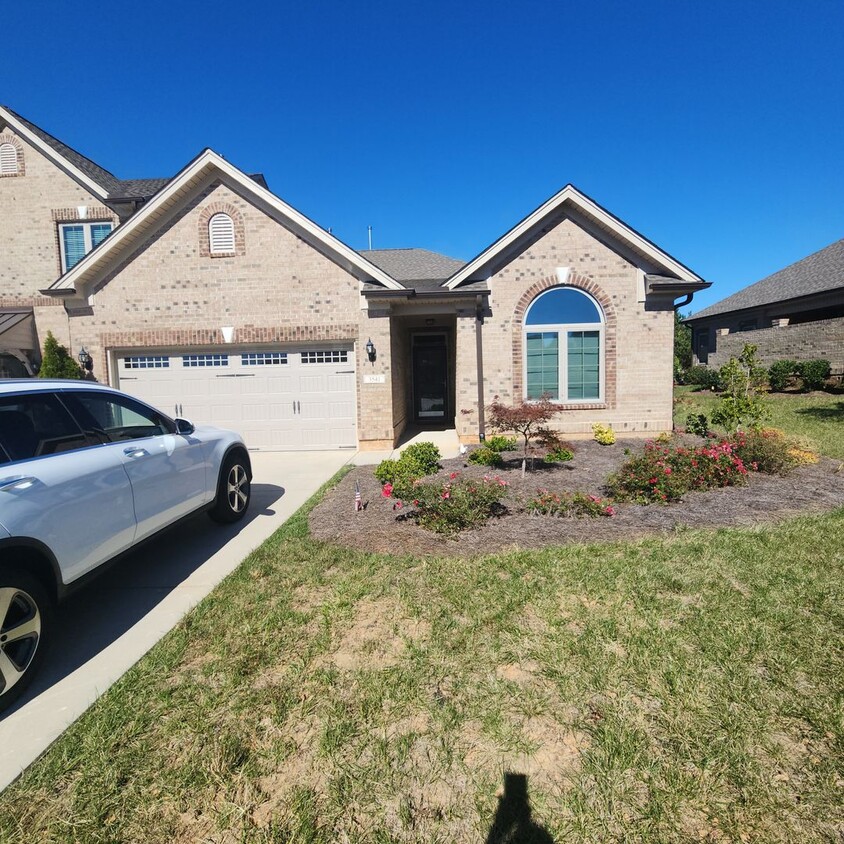 Primary Photo - One Level Townhouse with a Double Garage!