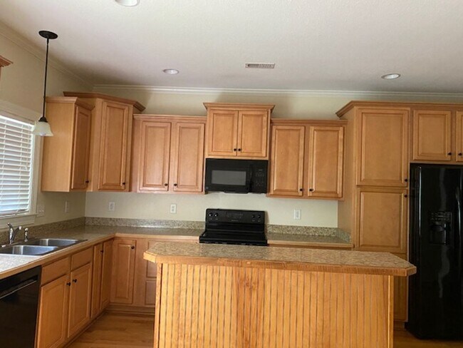 Building Photo - Brook Hollow Townhome- Coming Soon