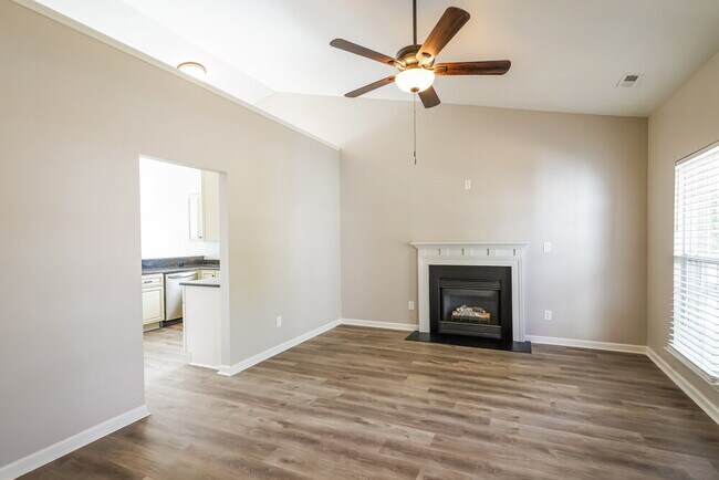 Foto del edificio - 6000 Mountview Dr