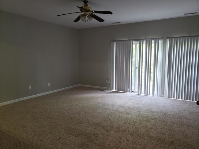 Foto del edificio - Townhome for rent near RDU