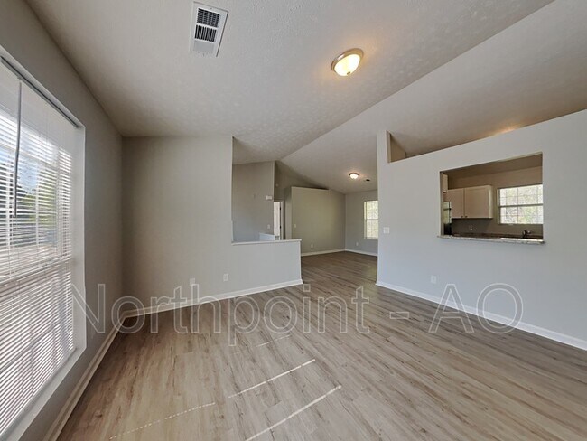 Building Photo - 4304 Westglen Rd