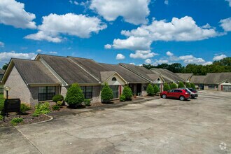 Building Photo - Creekside Apartments