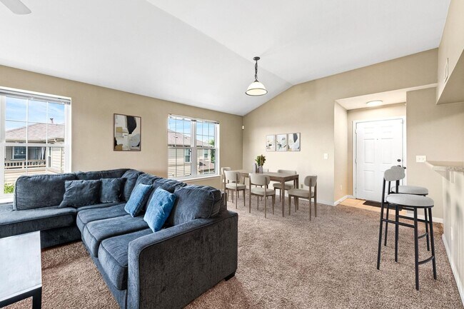 Building Photo - 12926 Ironstone Way