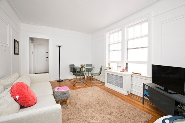 Building Photo - 6 East 97th Street