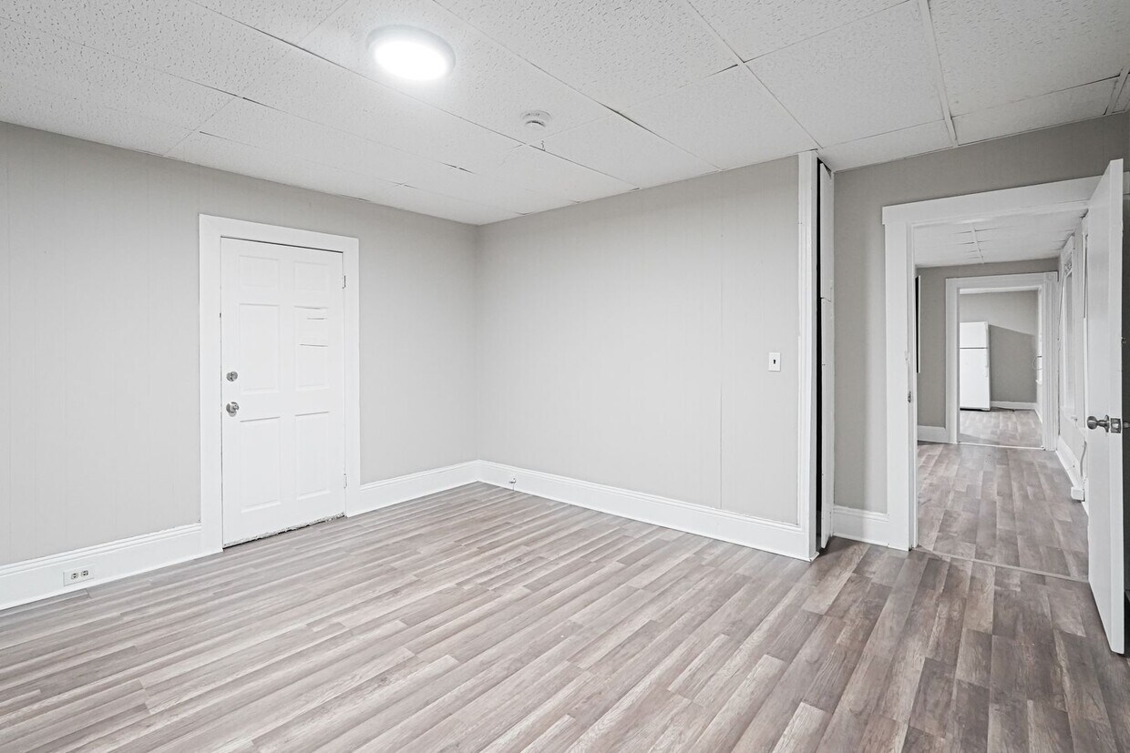 Foto principal - 168 Lunenburg St