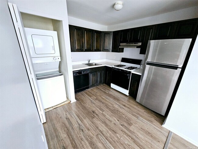 Foto del edificio - 41 Maple Wing Blvd