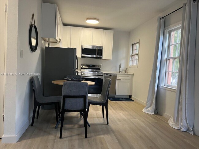 Foto del edificio - 415 75th St