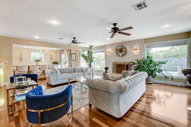 Foto del edificio - 7001 Alamitos Cir