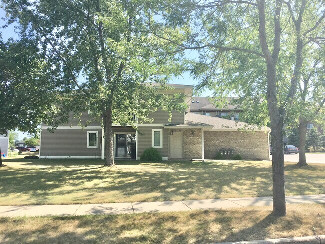 Foto del edificio - 261-267 Meadowside Dr