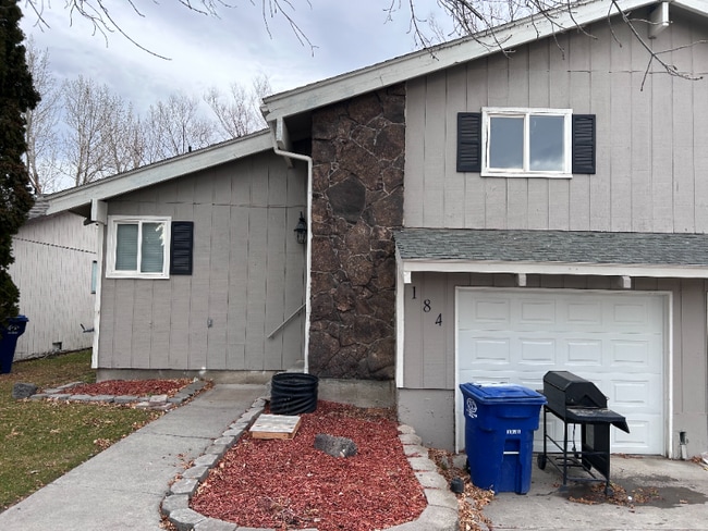 Building Photo - 184 Crestview Dr