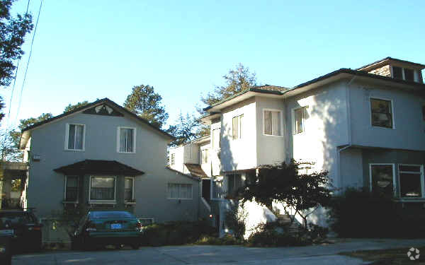 Building Photo - 1432-1434 Arch St