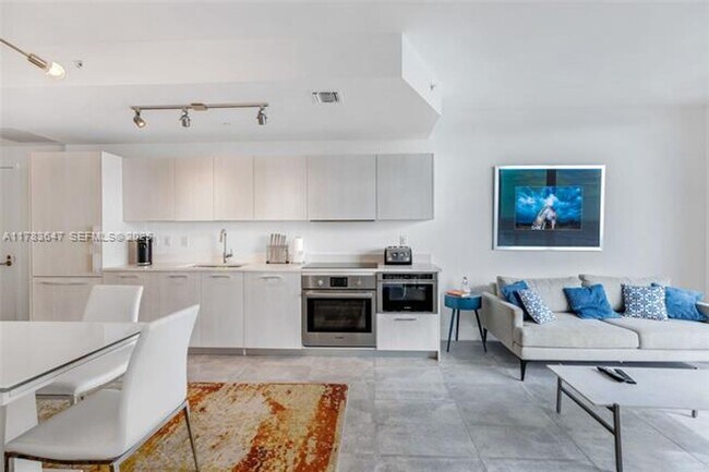 Foto del edificio - 501 NE 31st St