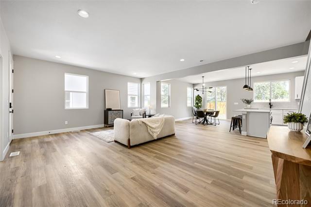 Foto del edificio - 5526 Clay St
