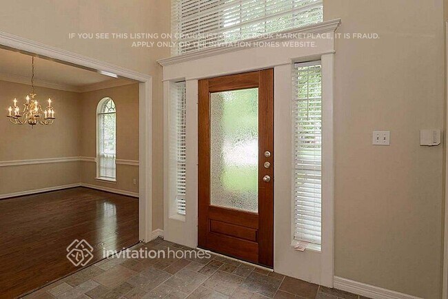 Building Photo - 12146 Auburn Hills Dr