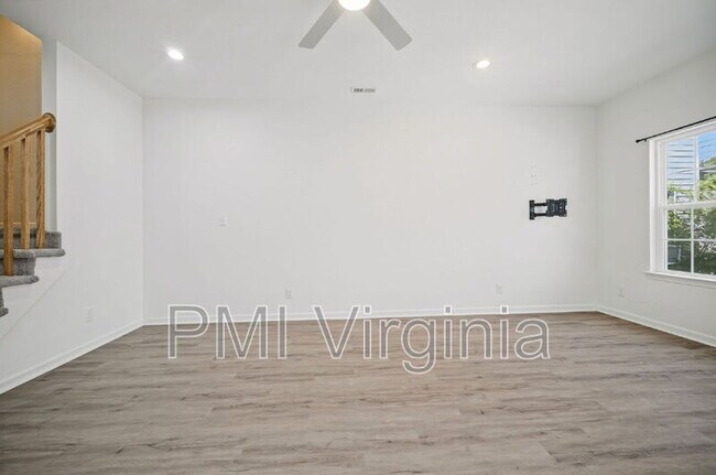 Foto del edificio - 105 Gilmerton Ave