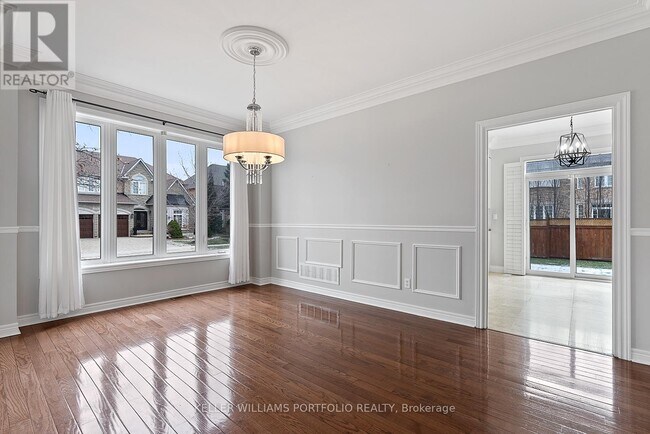 Building Photo - 2154 Kingsridge Dr