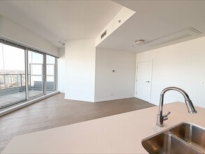 Building Photo - 97 W Georgia St