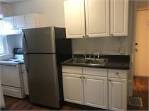Primary Photo - 702 E Green St