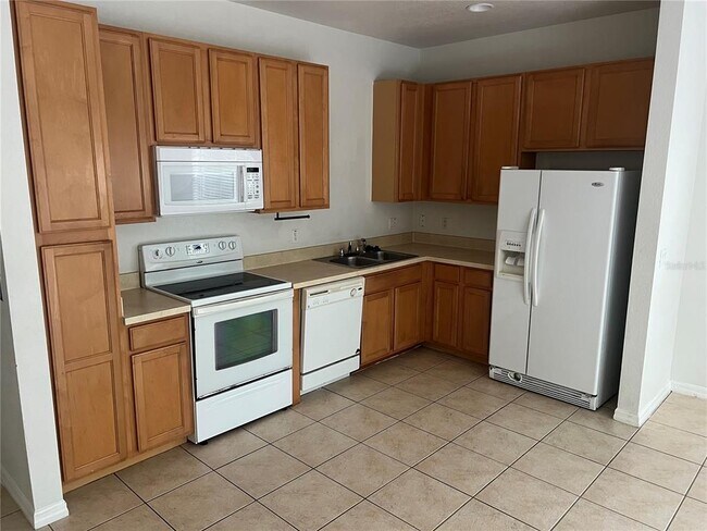 Foto del edificio - 2374 Caravelle Cir