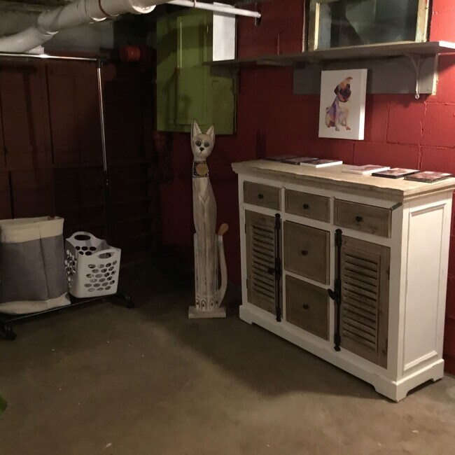 Foto del edificio - All utilities Included 1 bedroom, 1 bath t...