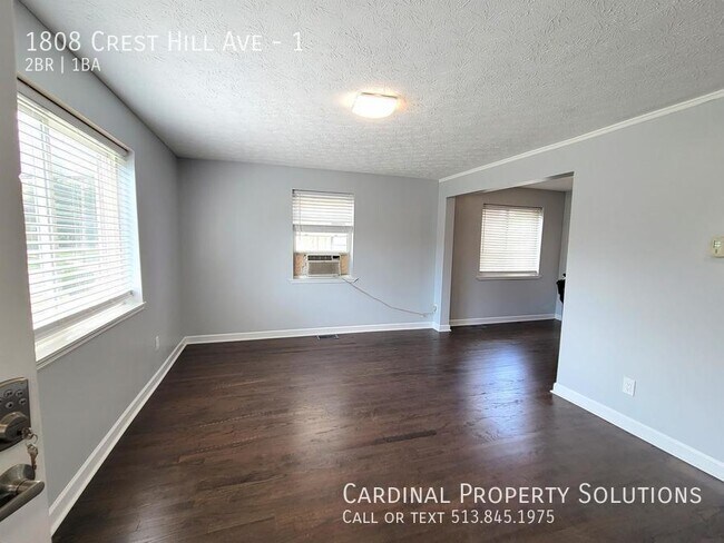 Building Photo - NEWLY UPDATED 2-BEDROOM IN ROSELAWN
