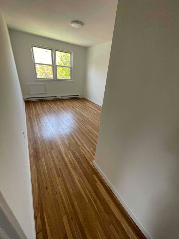 Foto del edificio - 30 Archer Ave