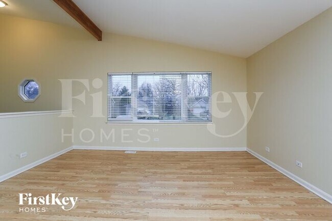 Foto del edificio - 25643 S McCorkle Ave