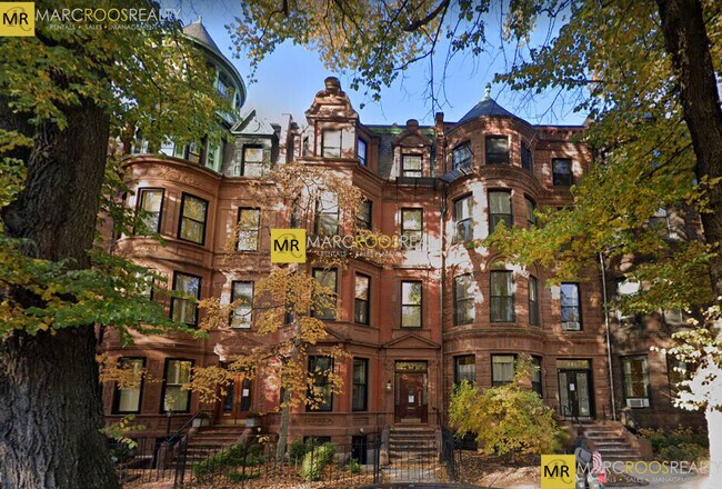 Foto del edificio - 385 Commonwealth Ave