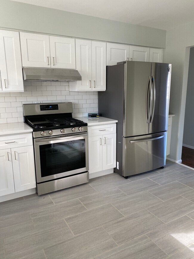 Eat in kitchen - 36 Columbus Ave