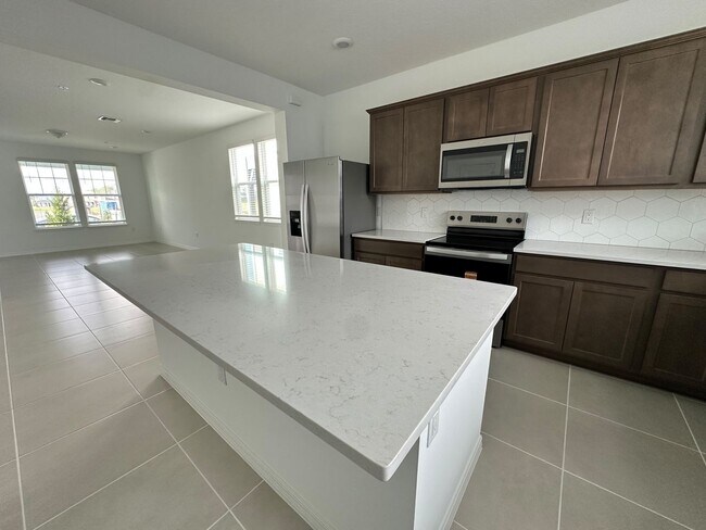 Building Photo - 4540 Orchard View Aly