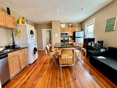 Building Photo - 252 Cypress St