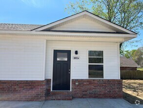 Building Photo - 3612 N 26th St