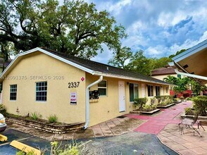 Building Photo - 2337 SW 17th Ave