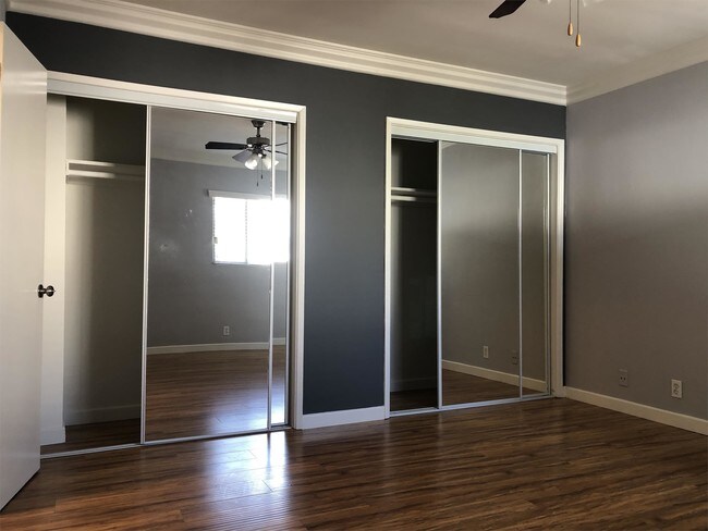 Building Photo - 240 S Reeves Dr